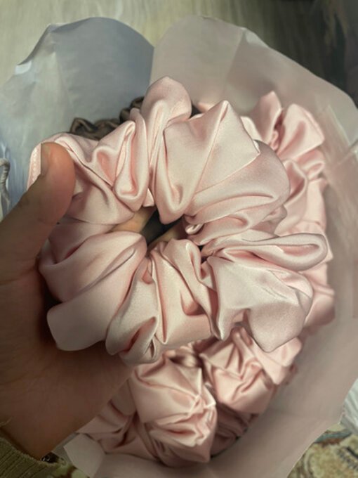 Scrunchie — Rosa