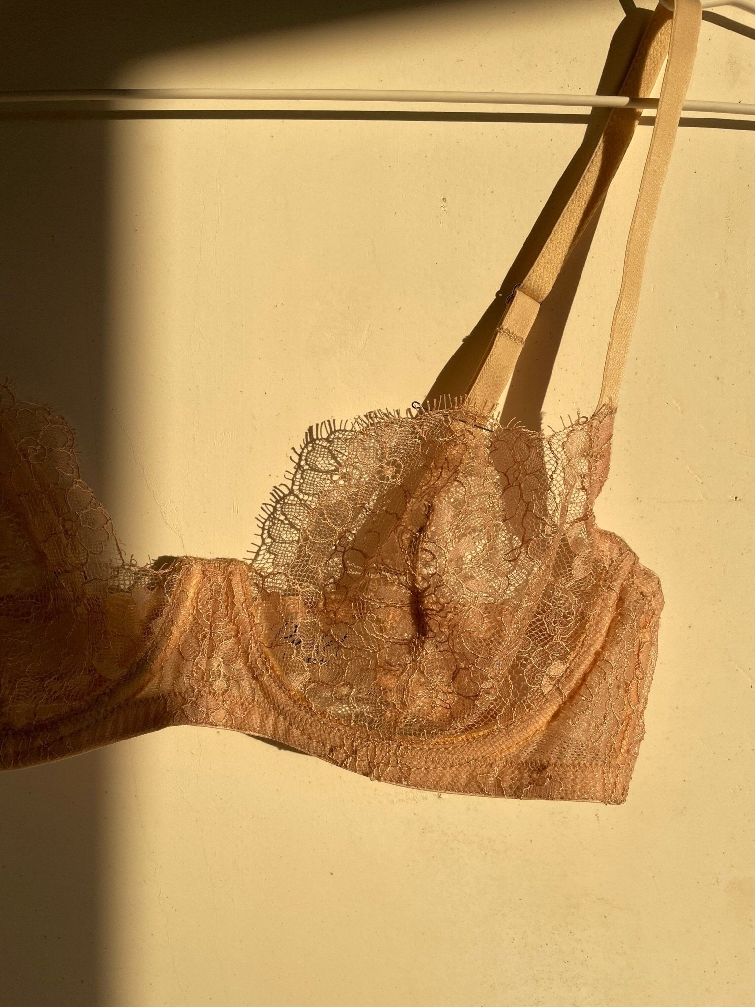 Classic Lace Bra and Thong - Pastel Artwear