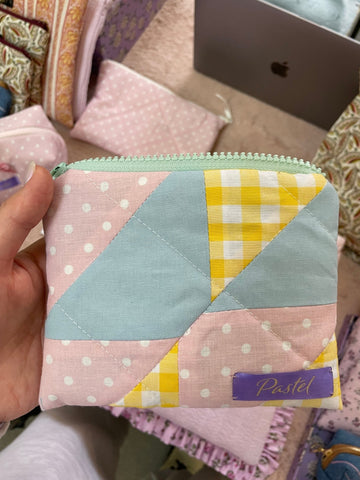 Cosmetic bag