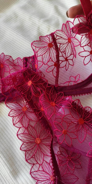 Fuchsia lingerie set