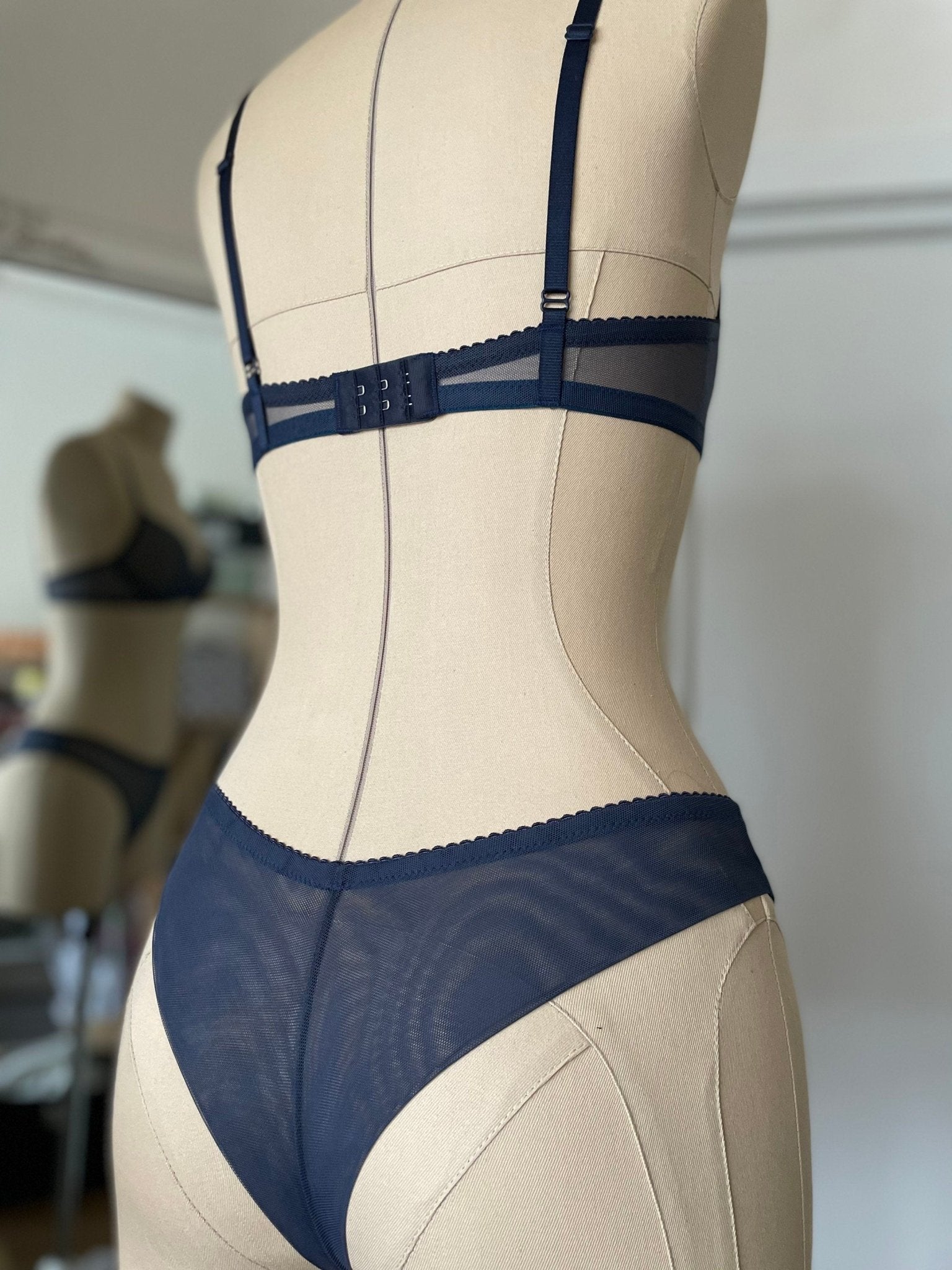 Mesh Lingerie Set. Deep blue - Pastel Artwear